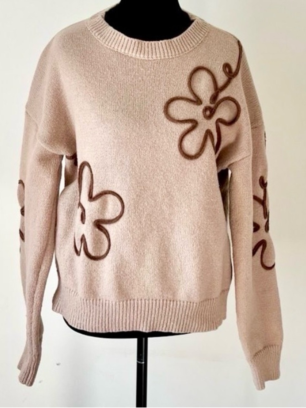 SHEIN LUNE Floral Applique Crewneck Sweater Beige Taupe Brown Flower Size M